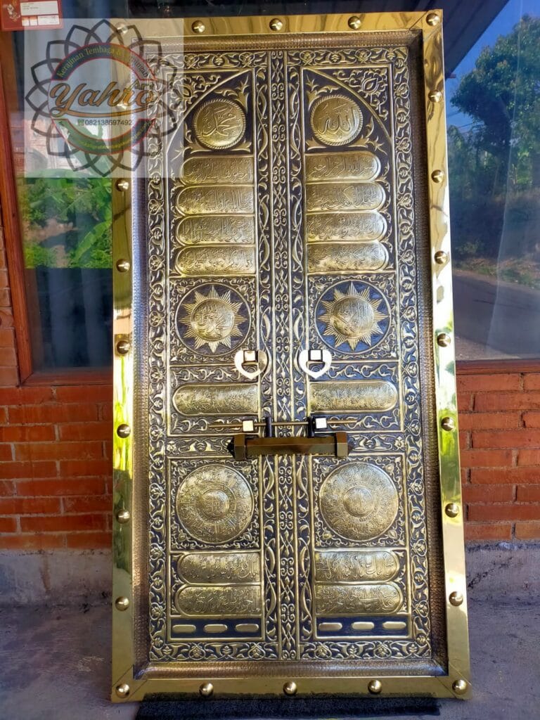 Pintu Kabah Kuningan Yahro Art