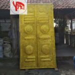 Replika Pintu Ka'Bah Kuningan