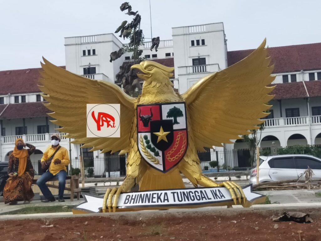 Patung Garuda Kuningan