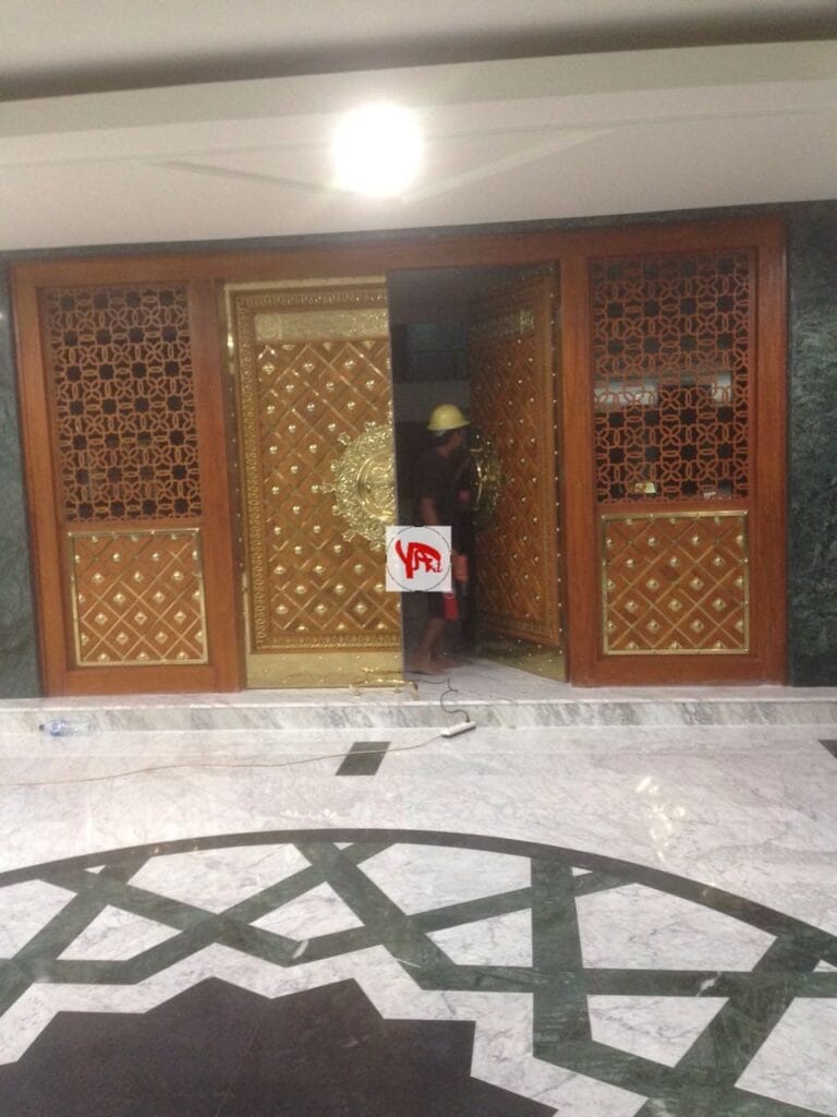 Replika Pintu Nabawi,Replika Pintu Masjid Nabawi,Pintu Masjid Nabawi,Kerajinan Pintu Nabawi Kuningan,Pintu Nabawi Kuningan Replika Pintu Nabawi