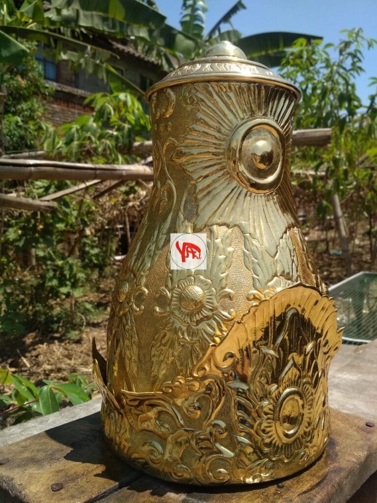 Mahkota Raja Bahan Kuningan Mahkota Raja Bahan Kuningan