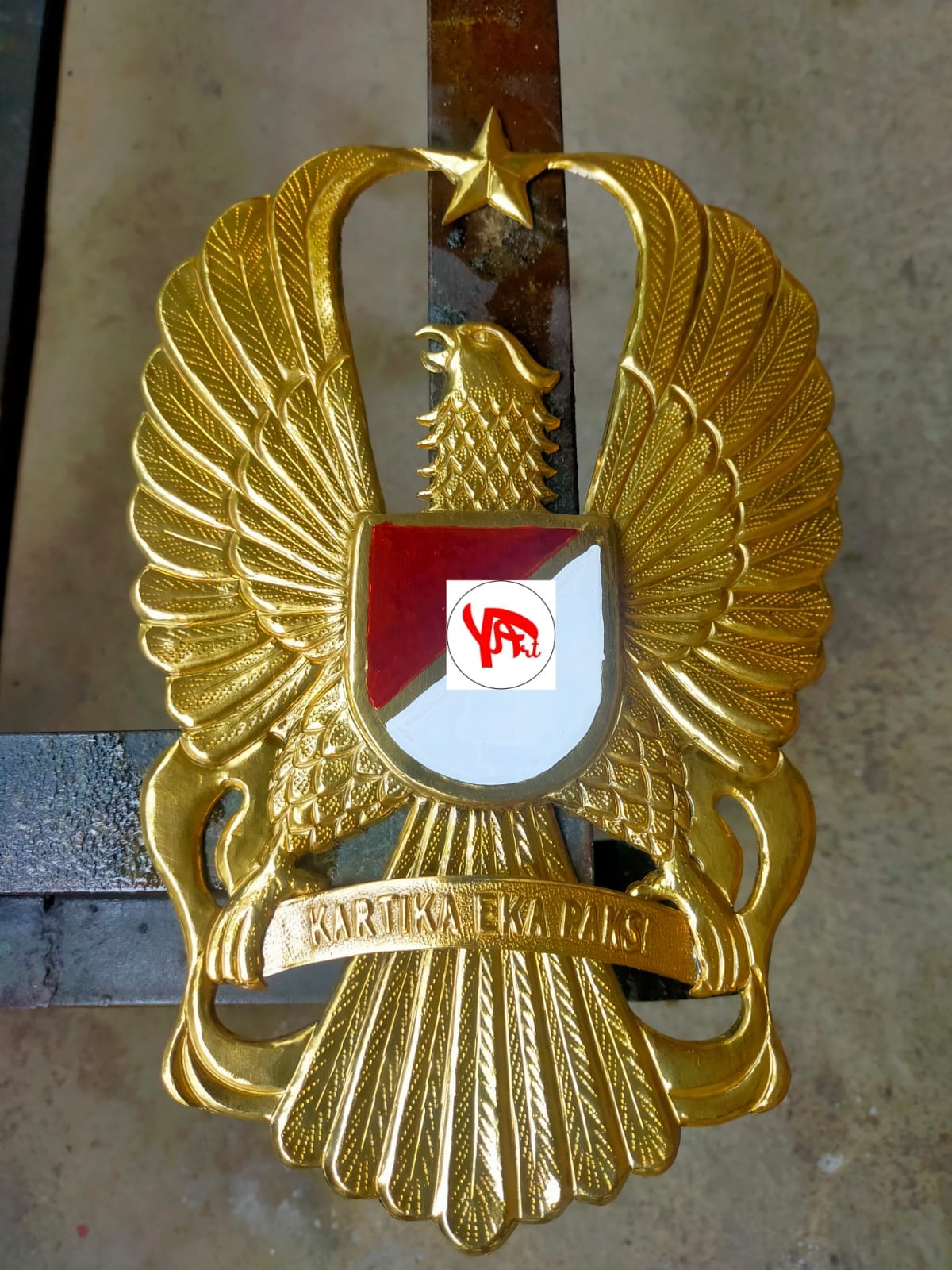 Logo Kuningan Kartika Eka Paksi