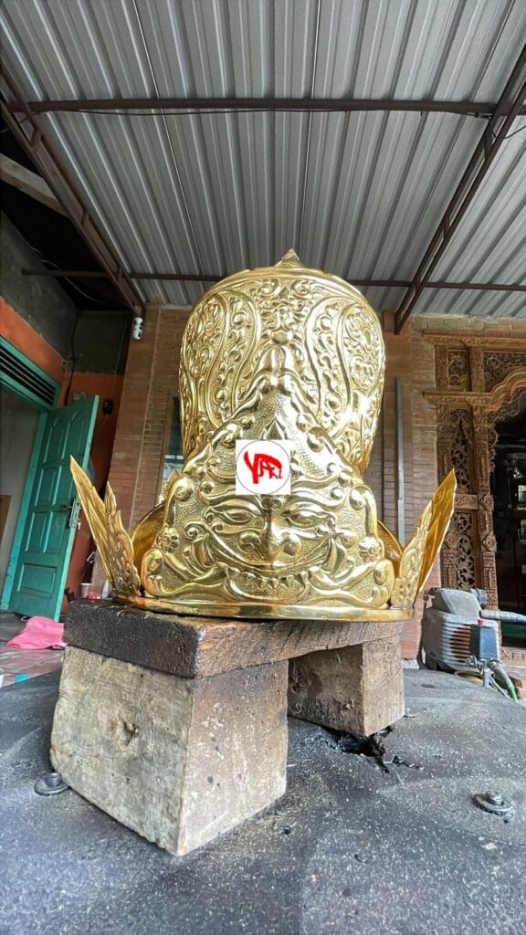 Mahkota Raja Ratu Bahan Kuningan Mahkota Raja Ratu Bahan Kuningan