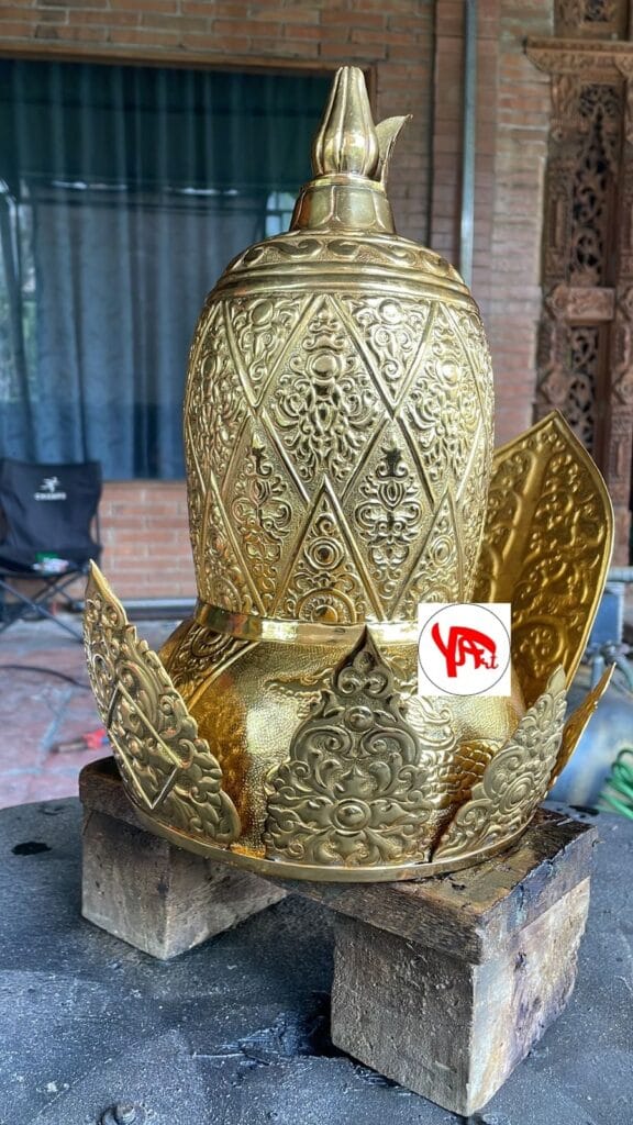 Mahkota Raja Ratu Bahan Kuningan Mahkota Raja Ratu Bahan Kuningan