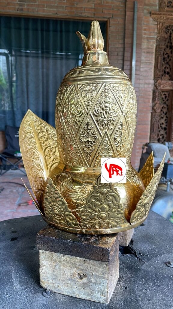 Mahkota Raja Ratu Bahan Kuningan Mahkota Raja Ratu Bahan Kuningan