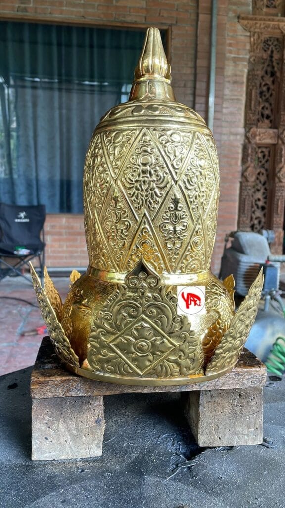 Mahkota Raja Ratu Bahan Kuningan Mahkota Raja Ratu Bahan Kuningan