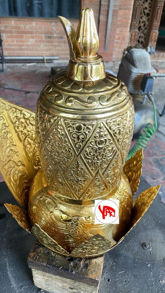 Mahkota Raja Ratu Bahan Kuningan Mahkota Raja Ratu Bahan Kuningan