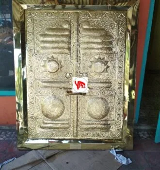Kerajinan Replika Pintu Kabah dari Kuningan Asli