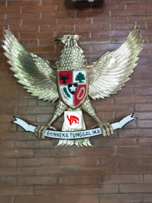 jual lambang garuda kuningan