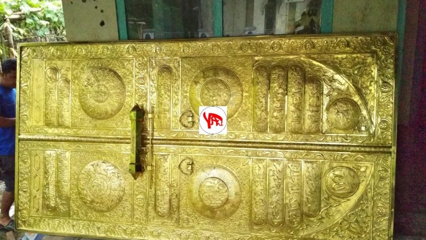 Jual Replika Pintu Kabah Kuningan Ukiran Tangan