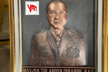 Relief Tembaga Mayjen TNI