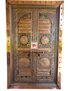 Kerajinan Pintu Kabah Tembaga