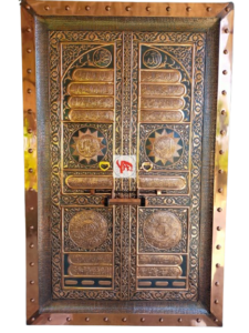 Kerajinan Pintu Kabah Tembaga