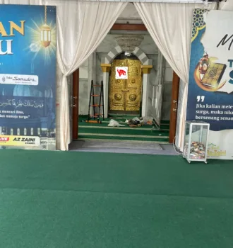Replika Pintu Ka'bah Kuningan untuk Berbagai Tipe Masjid
